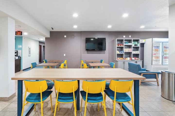 Garner Hotel Gonzales by IHG