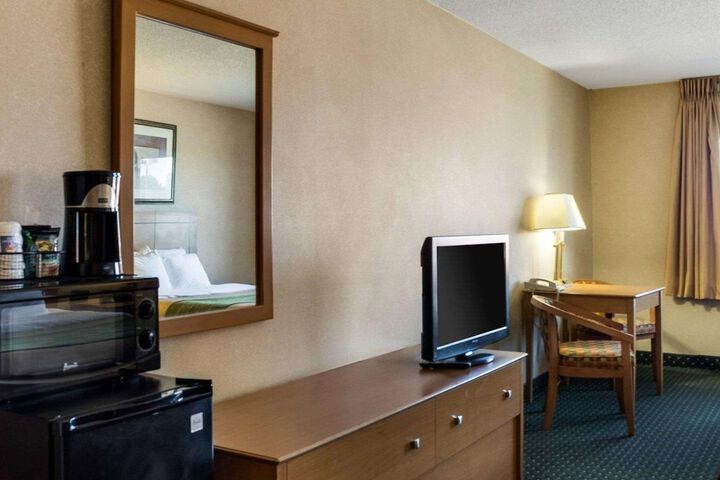 Comfort Inn Jamestown South
