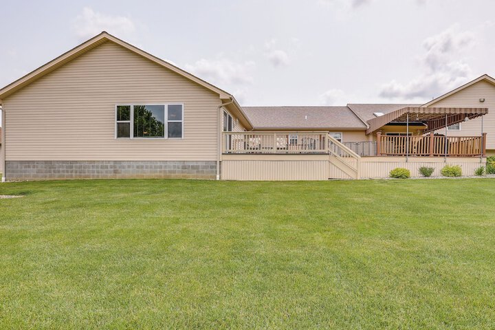 Wfh-friendly Columbiana Vacation Rental w / Deck!