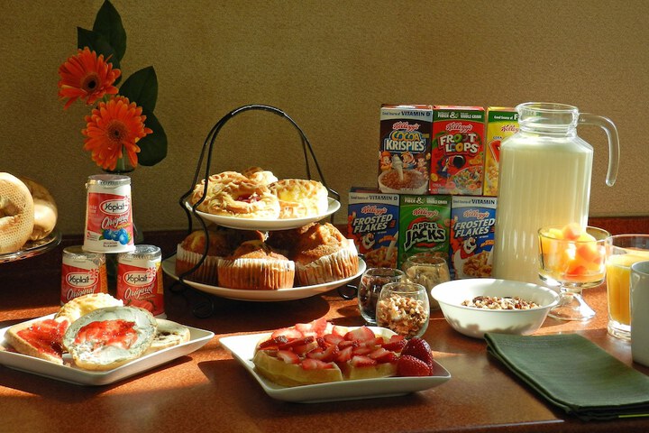 Breakfast/Coffee Service 35 of 36