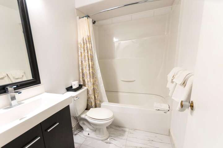 Room 6 of 22