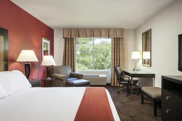 Holiday Inn Express Corvallis-On the River by IHG