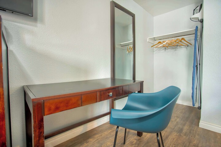 Studio 6 Suites Albany OR