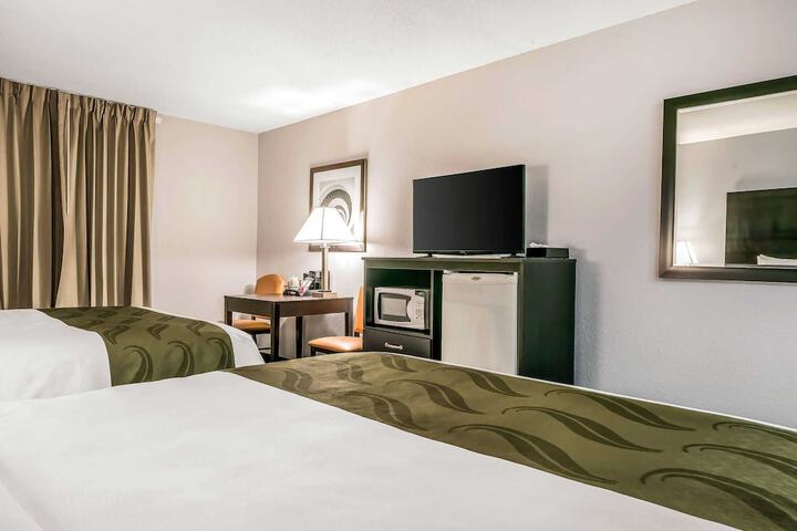 Room 14 of 60