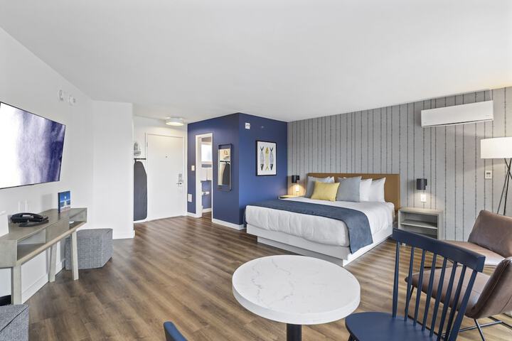 Room 62 of 66