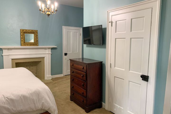 Room 32 of 55