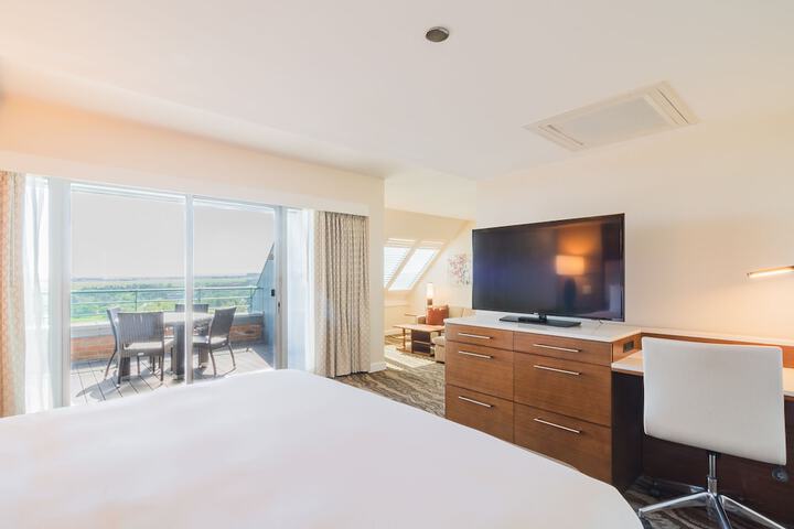 Room 38 of 161