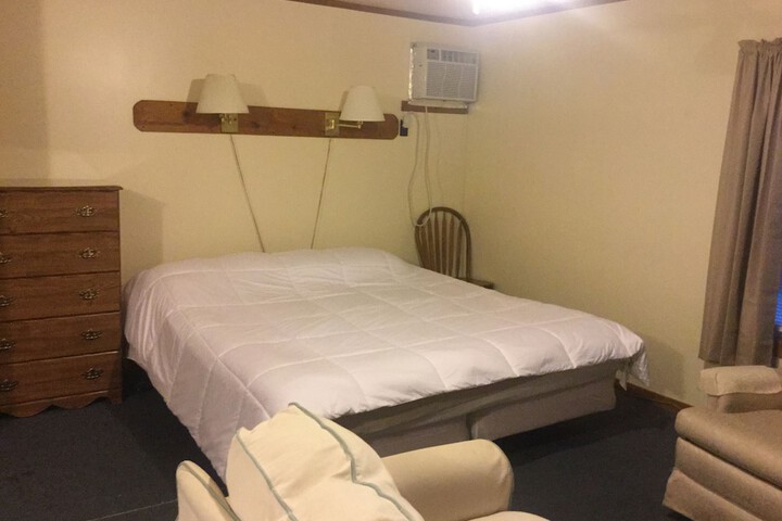 Room 17 of 22