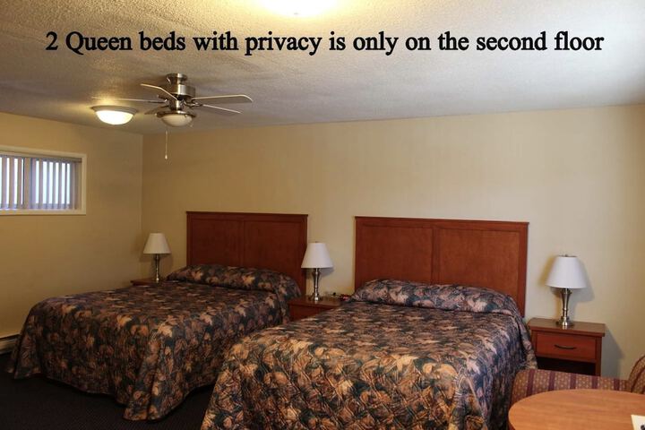 Room 12 of 34