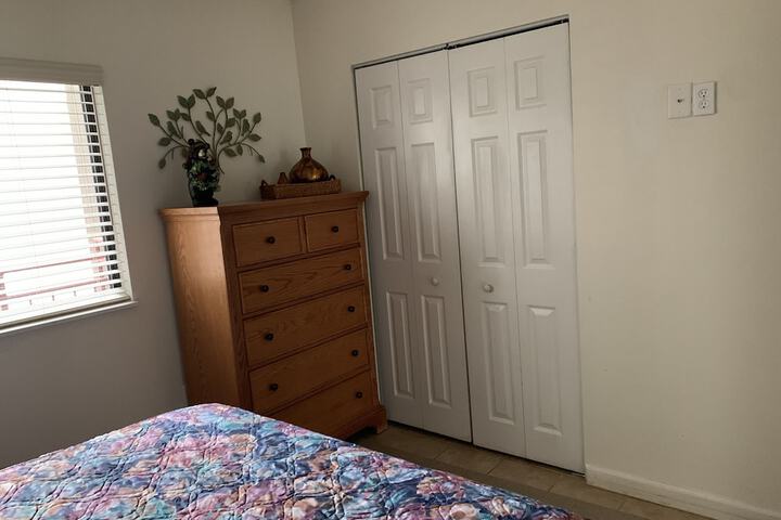 Room 53 of 188