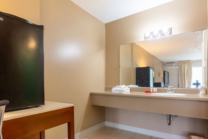 Room 22 of 47