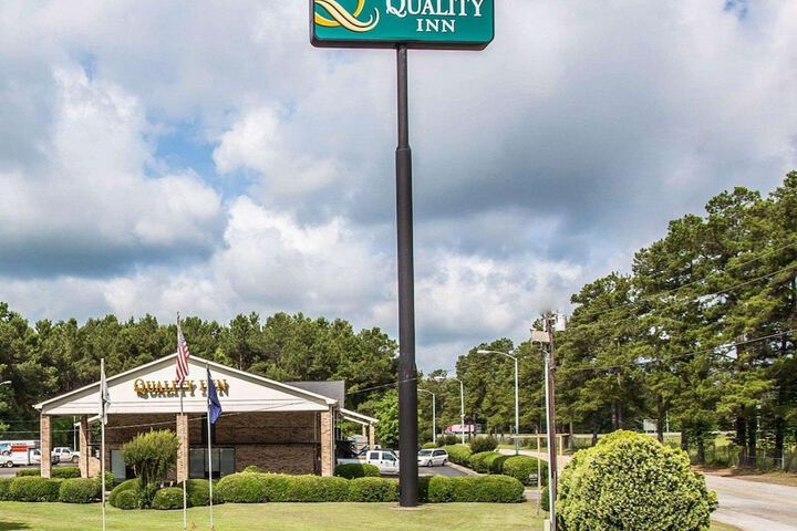 Quality Inn Manning I-95