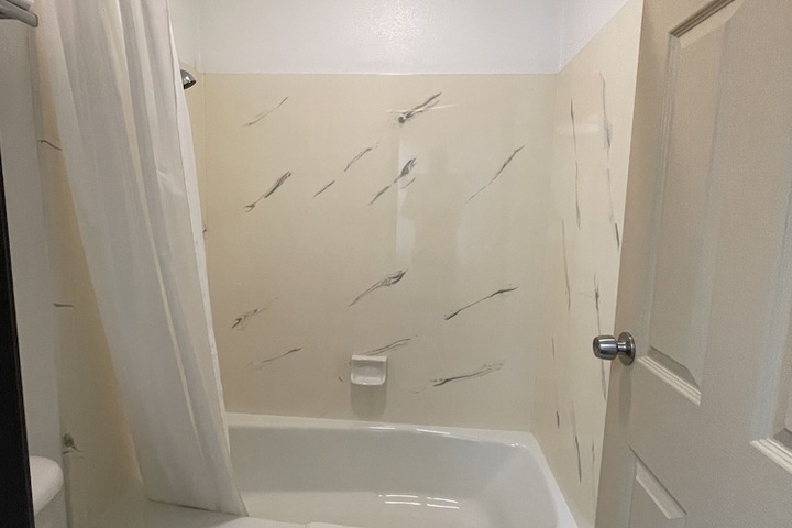 Room 28 of 48