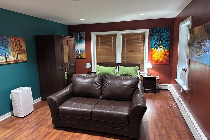 Room 17 of 36