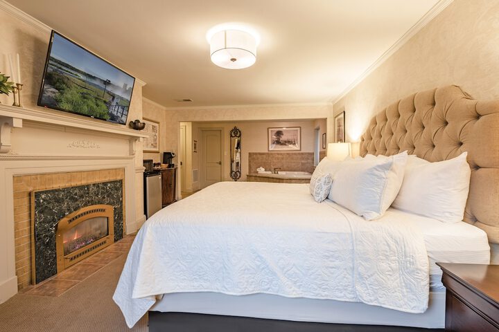 Red Coach Inn