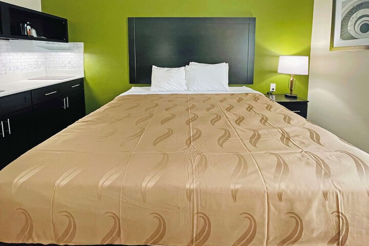 Quality Inn & Suites Lake Charles South