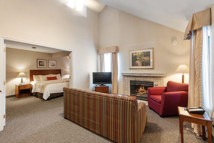 Room 44 of 59