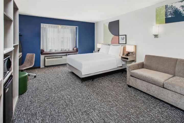 Spark by Hilton Rochester South