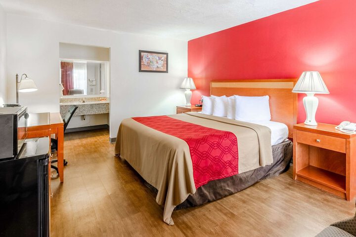 Room 15 of 22
