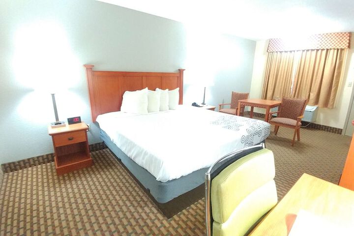 Room 20 of 32