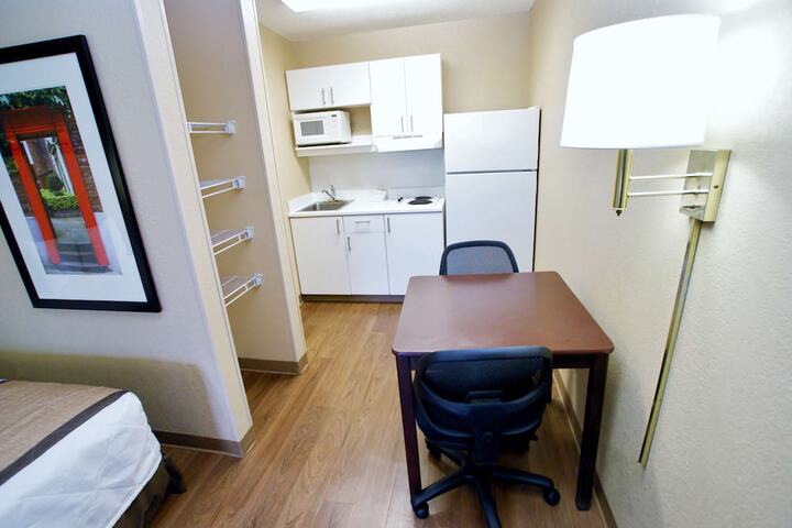 Room 17 of 24