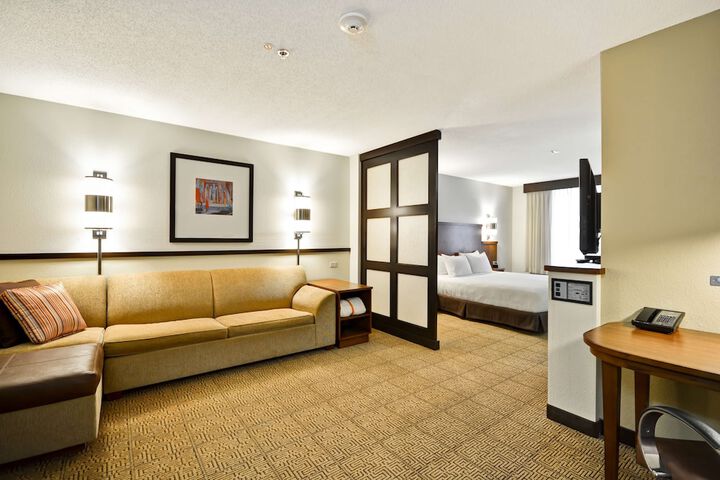 Hyatt Place Chicago / Naperville/Warrenville