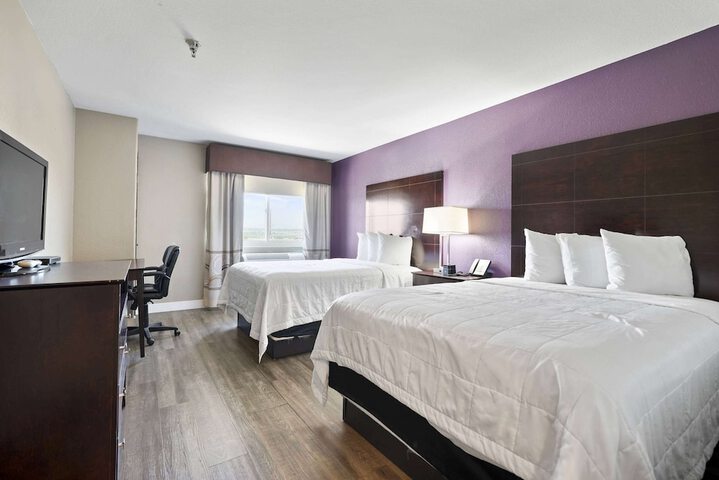 Room 40 of 56