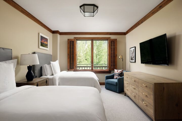 Room 65 of 273