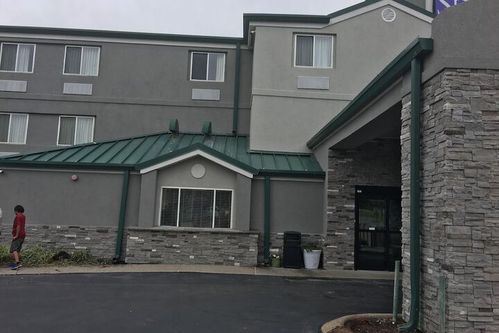 Hotel 10 of 49