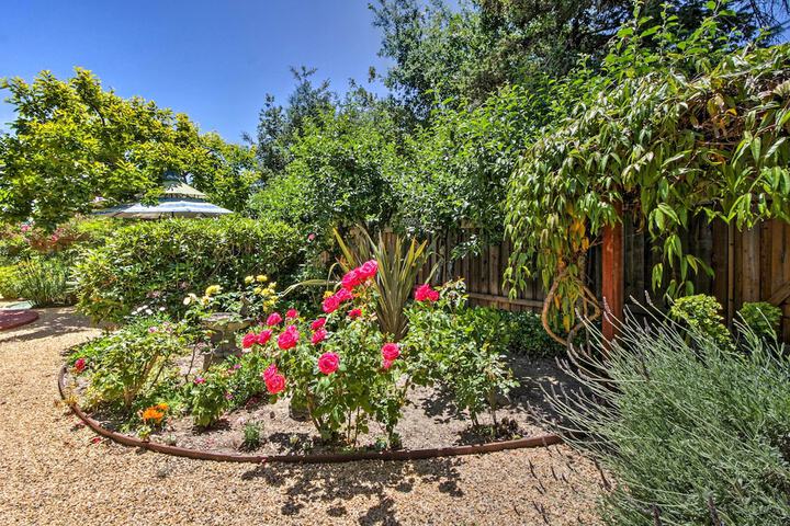 Converted Barn in Sebastopol w / Private Patio!