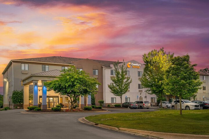 Comfort Suites Auburn Hills-Detroit