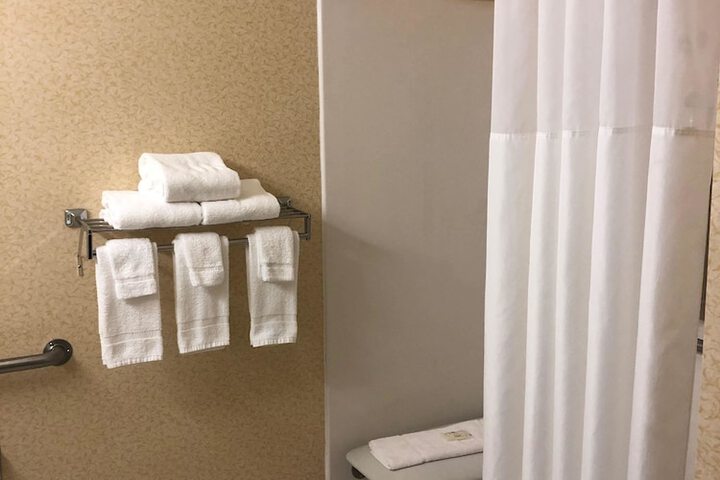 Quality Inn & Suites