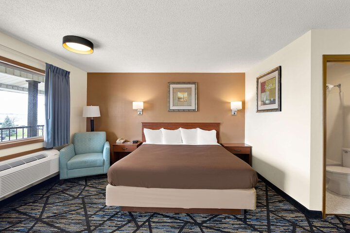 Room 21 of 27