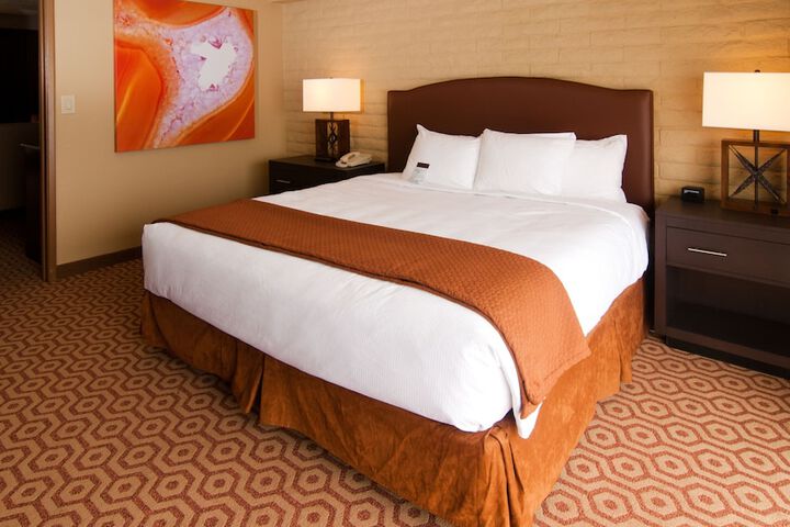 Room 34 of 68