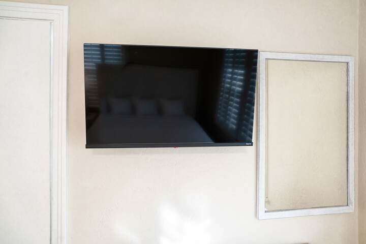 Room 76 of 106