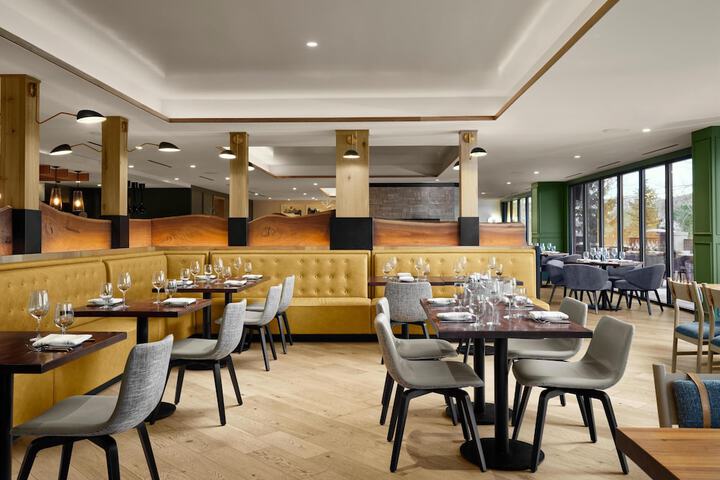 Hotel Alpenrock Breckenridge Curio Collection by Hilton