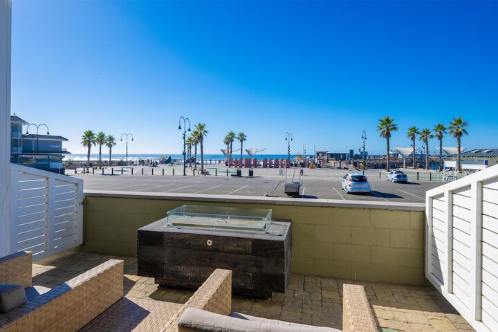 Inn at the Pier Pismo Beach Curio Collection by Hilton