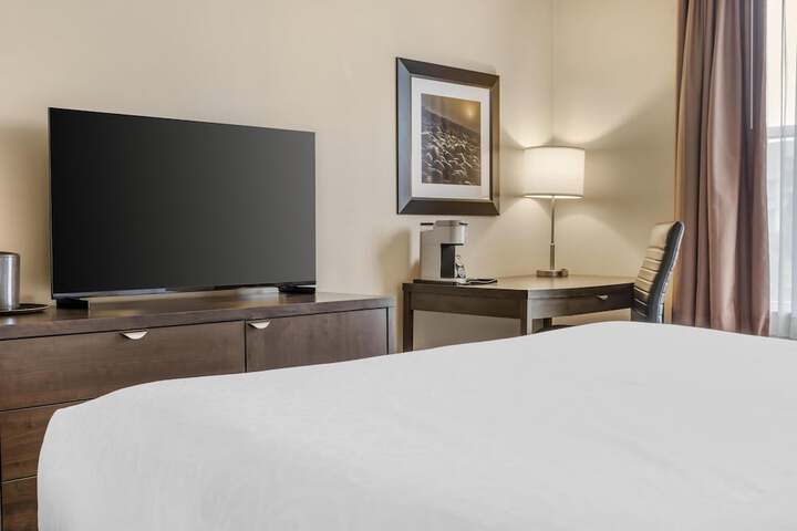Best Western Plus Bridgewater Hotel & Convention Centre
