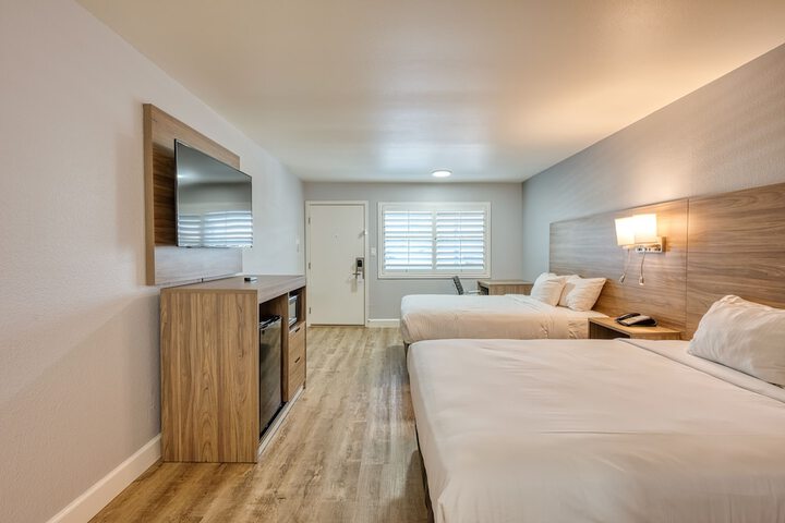 Room 17 of 48