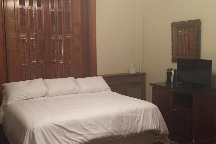 Room 16 of 26