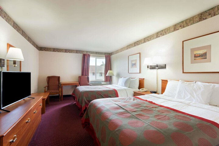 Ramada by Wyndham SeaTac Airport North
