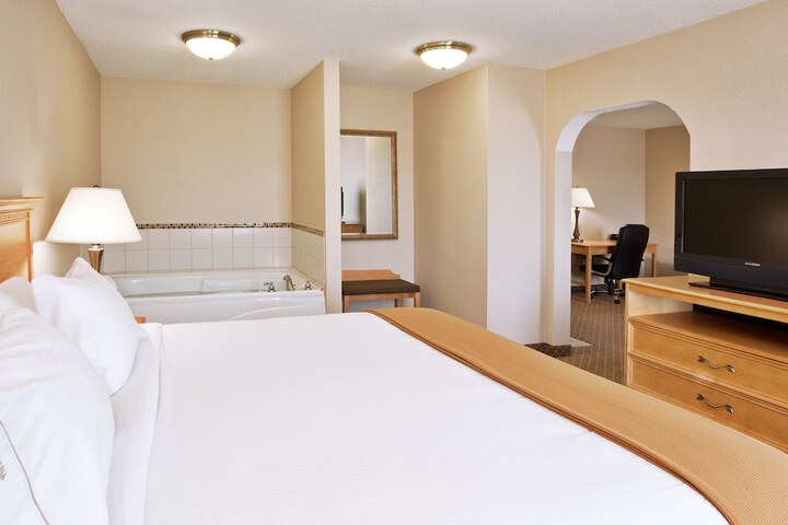 Room 26 of 47