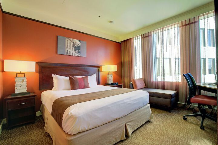 Room 105 of 169
