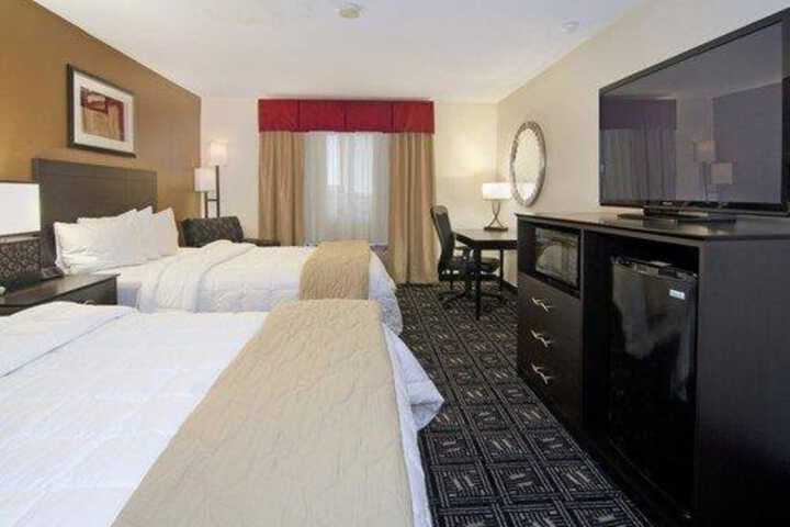 Room 54 of 66