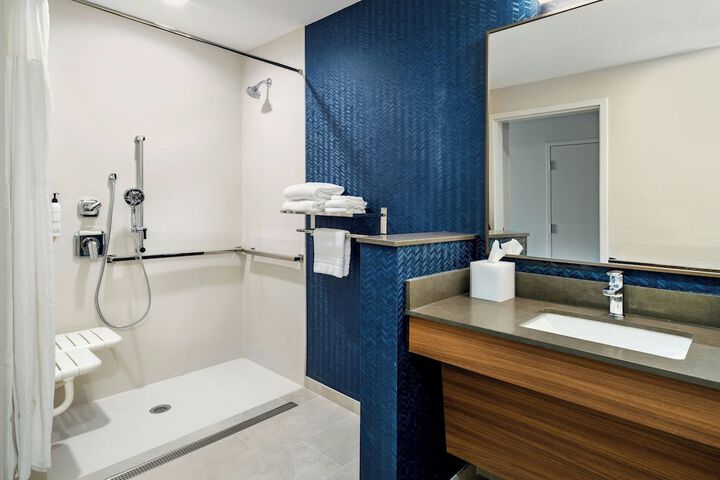 Fairfield Inn & Suites Hanford