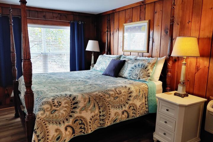 Room 44 of 71