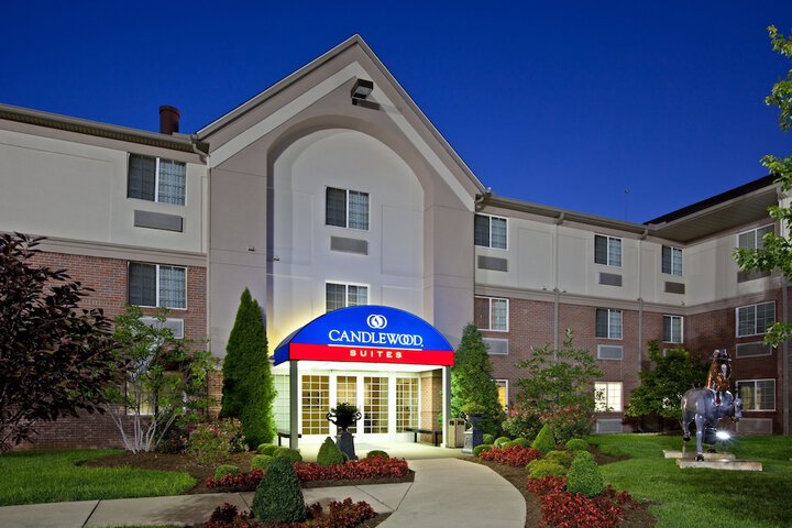Hotel 4 of 34