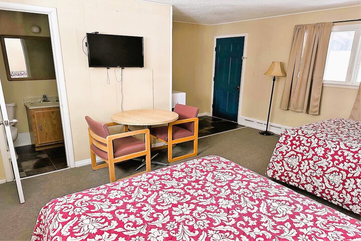 Room 10 of 15