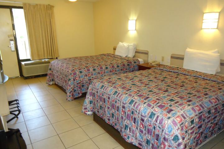 Room 14 of 29