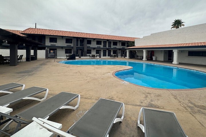 Pool 8 of 79